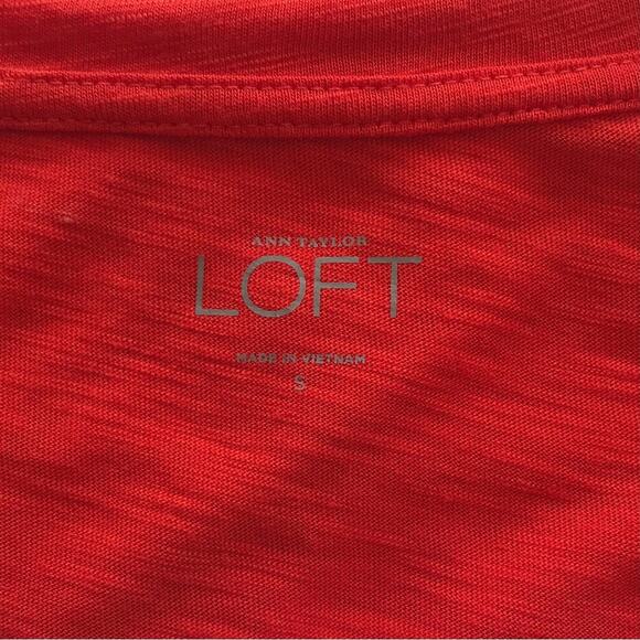 Ann Taylor Red Smocked 3/4 Sleeve Tee Shirt Blouse - Picture 5 of 6